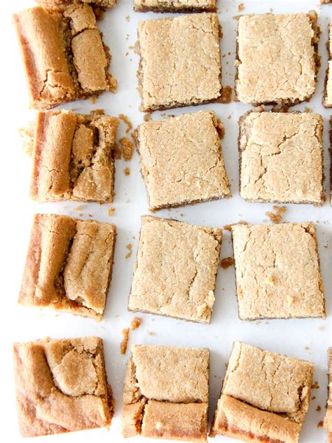 chewy-peanut-butter-blondies-a-pretty-life-in-the image