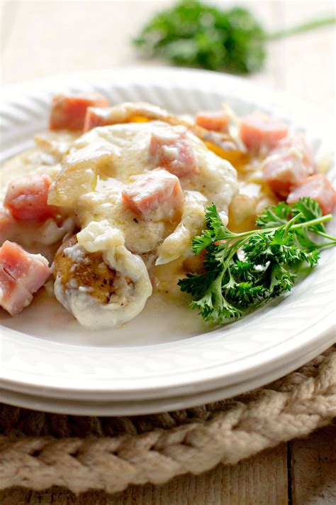 ham-and-scalloped-potato-casserole-bunnys-warm image
