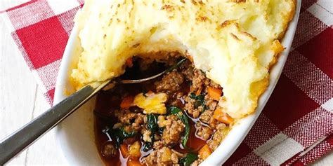 beef-and-spinach-shepherds-pie-delish image