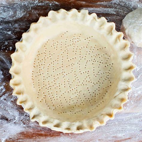 ultimate-lard-pie-crust-the-daring-gourmet image