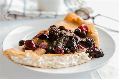 gluten-free-tuscan-chestnut-crepes-filled-with-sweet image
