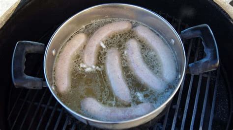 grilling-brats-on-a-gas-grill-gourmet-grillmaster image