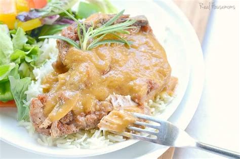 slow-cooker-pork-chops-with-peach-sauce-real image