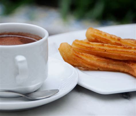 churros-with-mexican-chocolate-sauce-recipe-james image