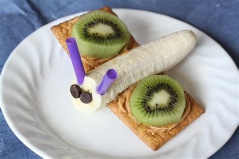 adorable-banana-graham-butterfly-snack-for-kids image