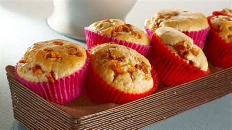 cinnamon-chip-muffins-recipe-hersheyland image