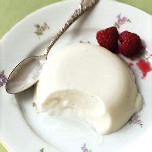 buttermilk-panna-cotta-saveur image