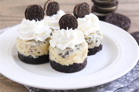 mini-cookies-and-cream-cheesecake-bites-i-heart image