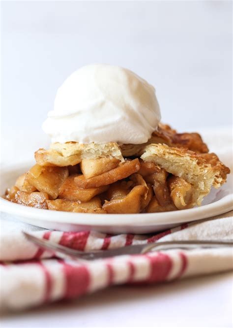 easy-homemade-apple-pie-recipe-cookies-and-cups image