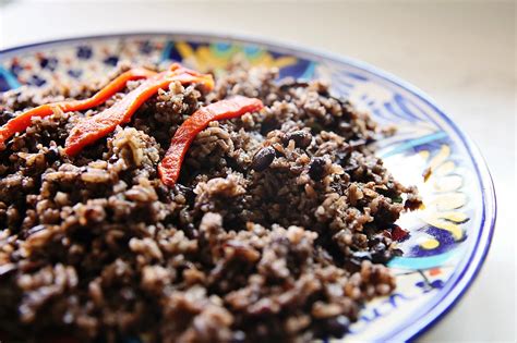 cuban-black-beans-and-rice-arroz-congri-recipe-de image