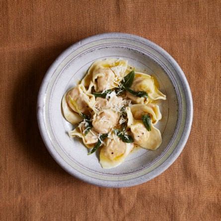 nonnas-kitchen-secrets-authentic-fresh-pasta image