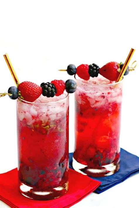 berry-vodka-cocktails-sugar-free-veggies image