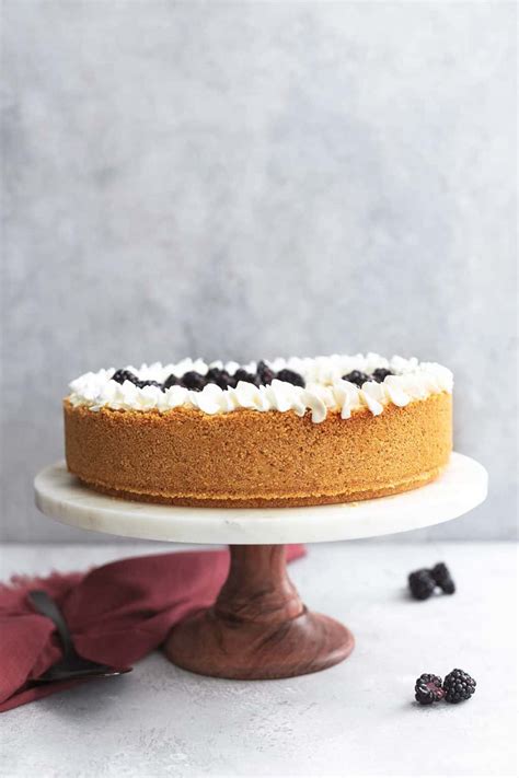 perfect-no-bake-cheesecake-creme-de-la-crumb image