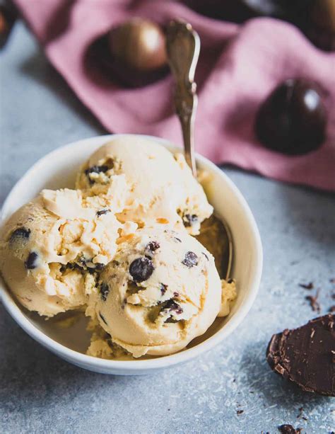 baileys-ice-cream-chocolate-chip-baileys-irish-cream-ice image
