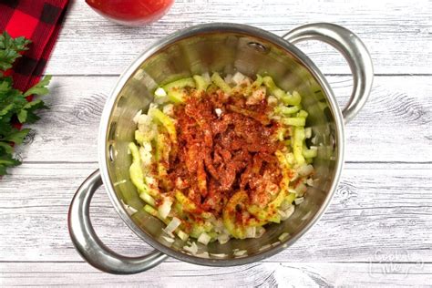 spicy-creole-chili-recipe-cookme image