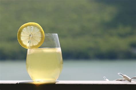lemon-barley-water-benefits-and-its-side-effects-kobmel image