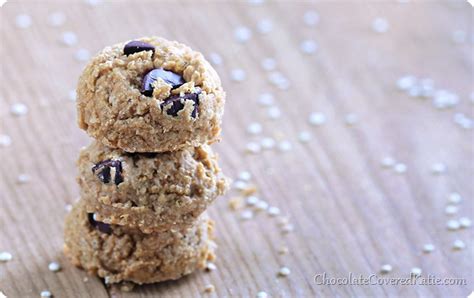 chocolate-chip-quinoa-cookies-no-flour image