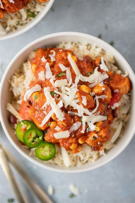 best-chicken-chili-recipe-the-clean-eating-couple image