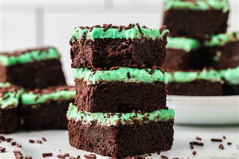 the-best-chocolate-mint-bars-dessert-recipe-kara-creates image
