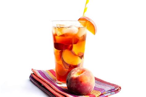 sweet-peach-iced-tea-errens-kitchen image