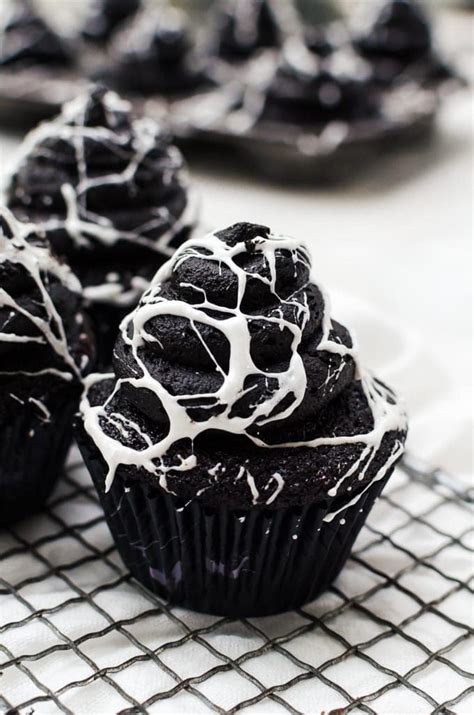 spider-web-cupcakes-a-cookie-named-desire image