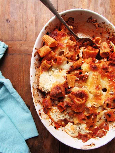 simple-baked-pasta-with-bolognese-sauce image
