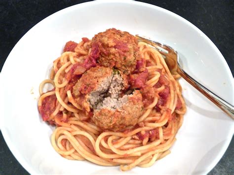 spaghetti-sauce-and-turkey-meatballs-chinese-grandma image