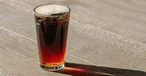 black-and-tan-cocktail-recipe-liquorcom image
