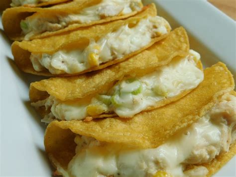 white-chicken-chili-tacos-drizzle-me-skinny image