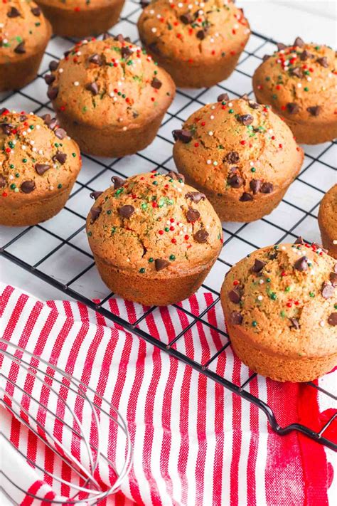 festive-christmas-muffins-easy-to-make-with-kids image