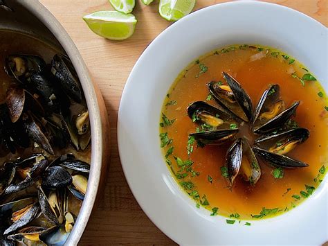caldo-de-choros-peruvian-mussel-soup-pisco-trail image