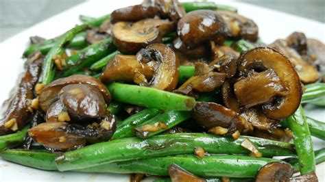 garlic-green-beans-with-mushrooms-so-so-good image