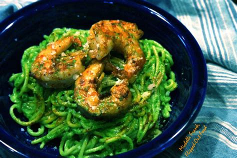 arugula-spinach-pesto-flipped-out-food image