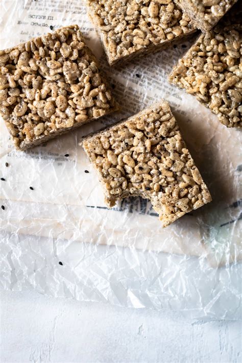 black-sesame-rice-krispie-treats-cooking-therapy image
