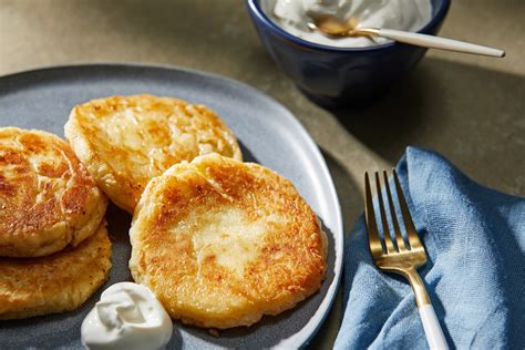 this-russian-syrniki-recipe-or-farmer-cheese-pancake image