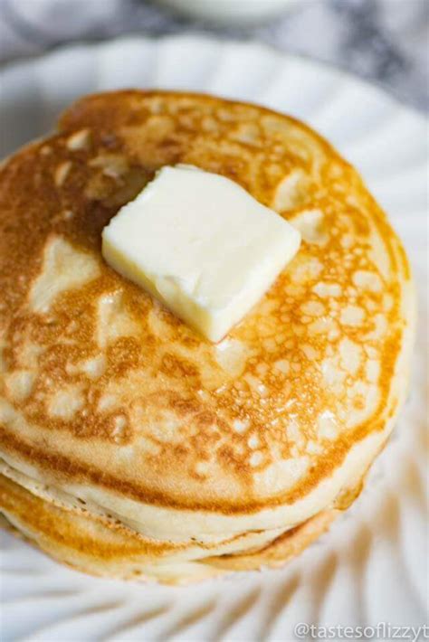 sourdough-pancakes-for-the-absolutely-fluffiest image