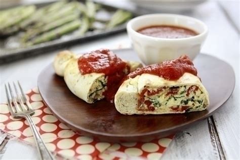 spinach-calzone-recipe-with-ricotta-good-life-eats image