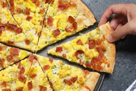 scrambled-egg-pizza-the-maverick-observer-food image