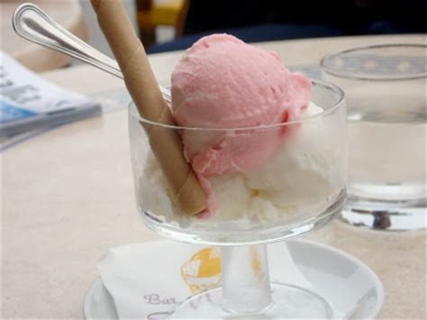 italian-strawberry-ice-cream-recipe-delicious-italy image