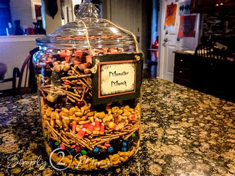 the-best-monster-munch-halloween-snack-mix image