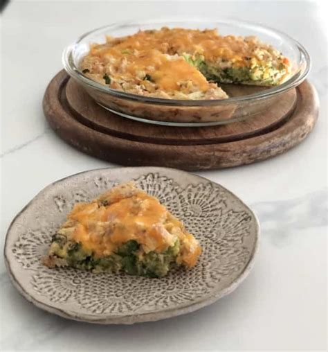 skinny-bisquick-impossibly-easy-chicken-and-broccoli-pie image