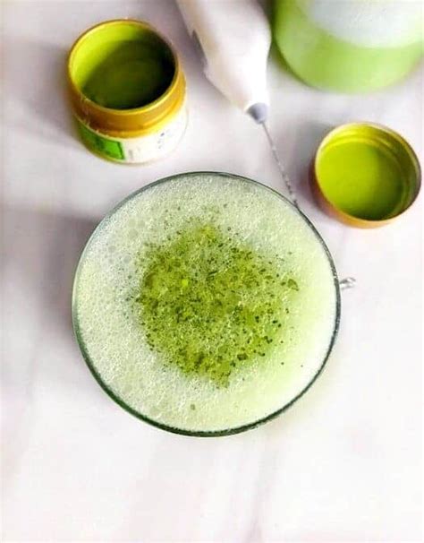how-to-make-coconut-matcha-latte-3-minutes-2-ways image