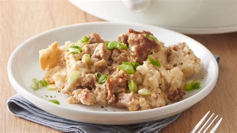 slow-cooker-biscuits-and-sausage-gravy image