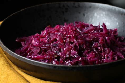 braised-german-red-cabbage-rotkohl-dish-n-the image