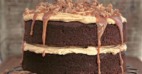the-ultimate-sticky-toffee-cake-the-happy image