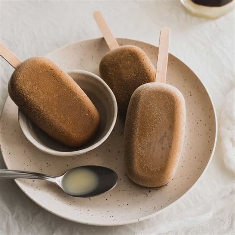 2-ingredient-vietnamese-coffee-popsicles-sift-simmer image