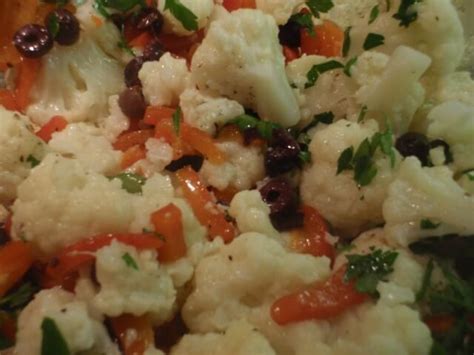 cauliflower-with-red-pepper-and-black-olives image