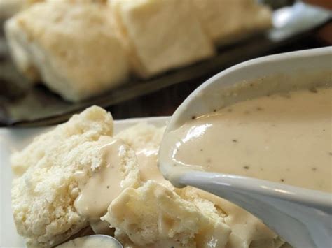 easy-sour-cream-gravy-recipe-simply-side-dishes image