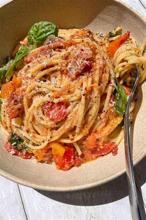 no-cook-tomato-basil-pasta-recipe-simply image