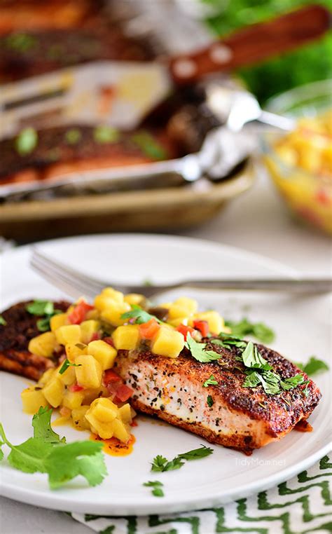 blackened-salmon-fillets-on-the-grill-tidymom image